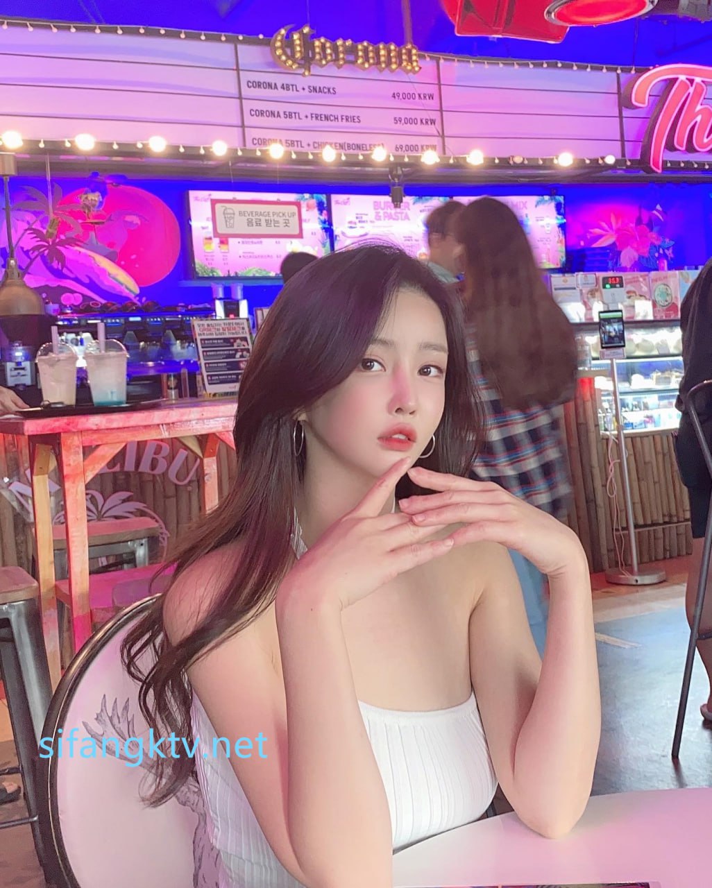 【2023-08-12】big tits